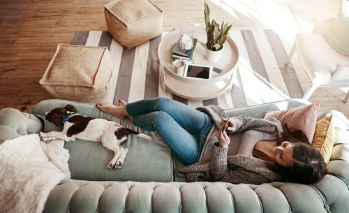 iStock-697888448-sitting-room-from-above